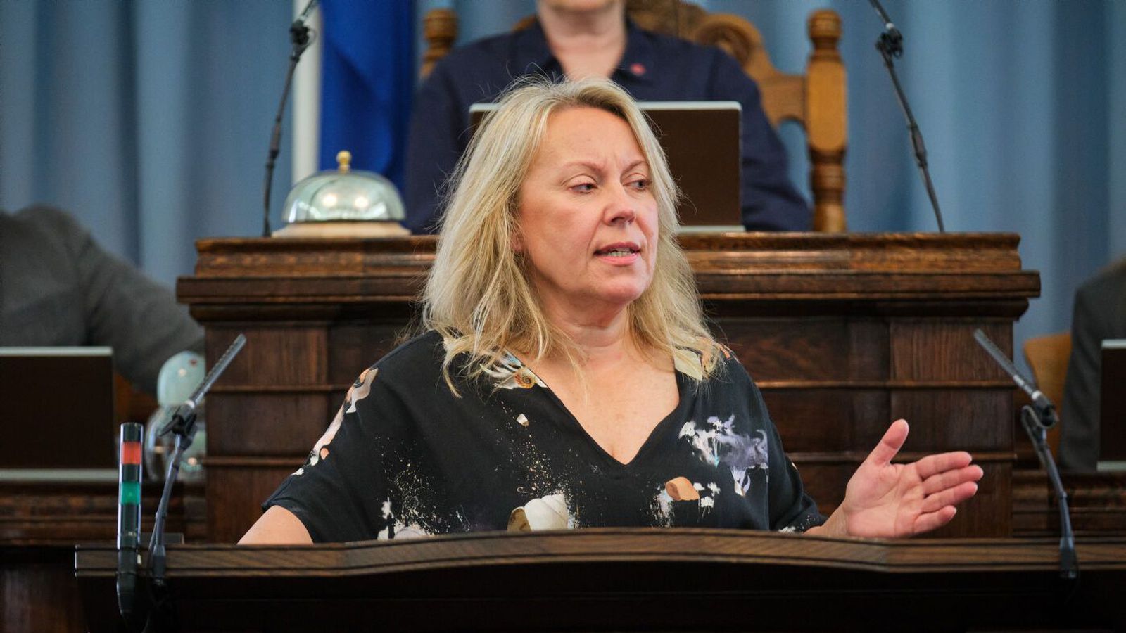 Fagnar því að allir þing­menn fái að kynna sér ESB-gögnin