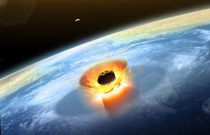 Loftsteinninn sem grandaði risaeðlunum hefur verið kenndur við Chicxulub í Mexíkó. Vísindamennirnir gáfu sér að hann hefði verið rúmlega fjórtán kílómetrar að þvermáli og eðlismassi hans hafi verið meira en 2,6 tonn á rúmmetra.