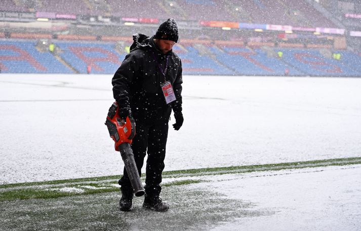 Gríðarleg snjókoma hefur verið í Burnley í dag.