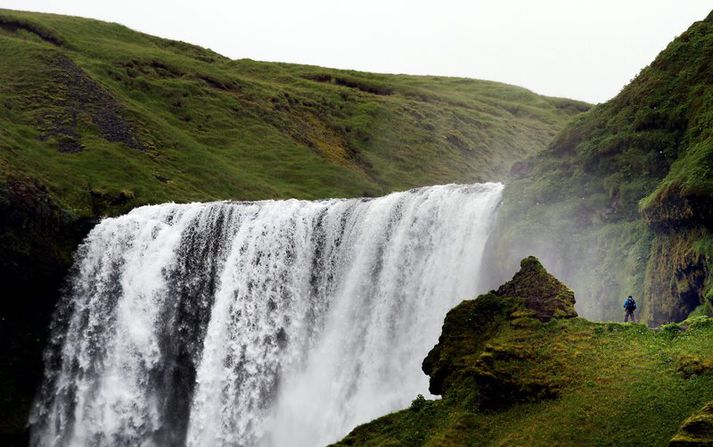 Slysið átt sér stað við Skógafoss.