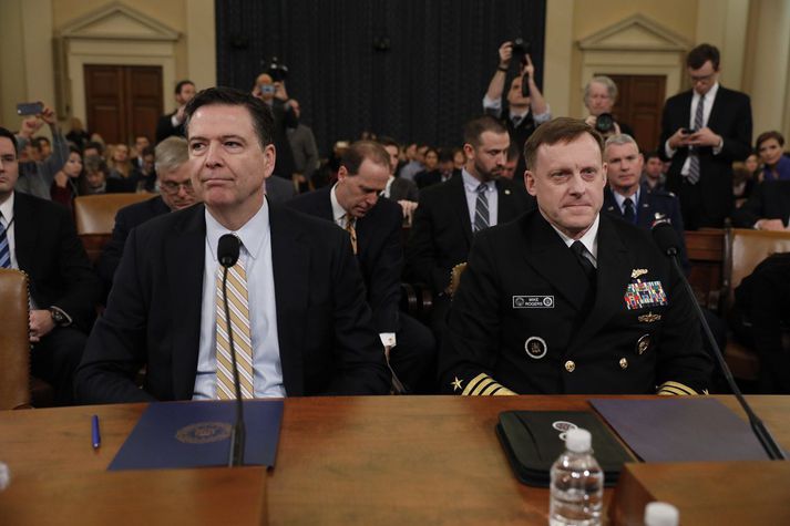 James Comey og Michael Rogers, yfirmenn FBI og NSA.