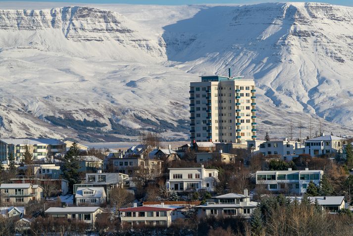 Dregin verður upp heildstæð mynd af framkvæmdum og framkvæmdaáformum á húsnæðismarkaði í Reykjavík.