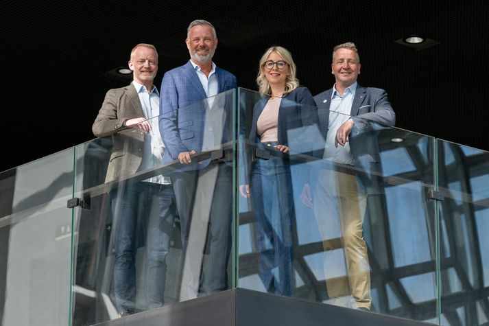 Frá vinstri: Hjálmar Vilhjálmsson, Jónas Hagan, Diljá Mist Einarsdóttir og Guðlaugur Þór Þórðarson.