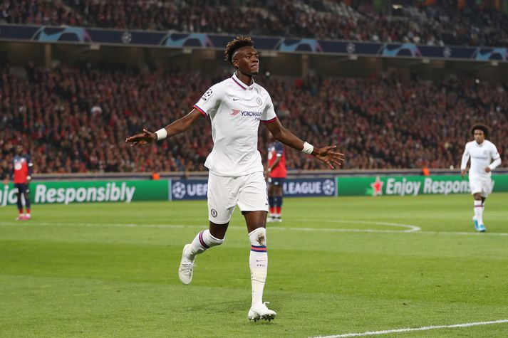 Abraham fagnar marki sínu fyrir Chelsea gegn Lille í Meistaradeild Evrópu í gær.