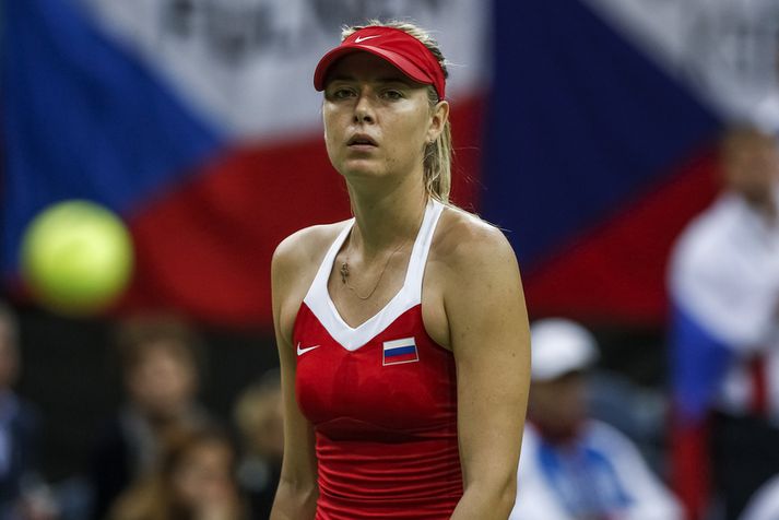 Maria Sharapova fær ekki meiri pening frá Nike í bili.