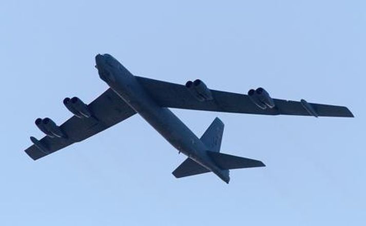 Sprengjuflugvél af gerðinni B-52.