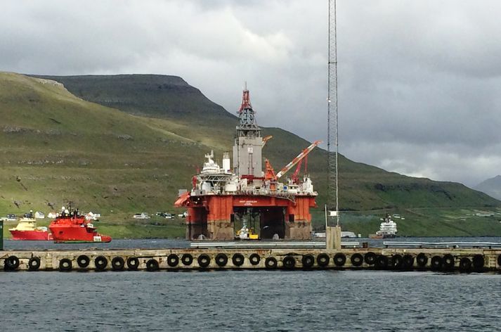 Borpallur á Skálafirði í Færeyjum haustið 2014 að lokinni borun níundu holunnar á landgrunni eyjanna. Hann kom til viðhalds í Rúnavík.