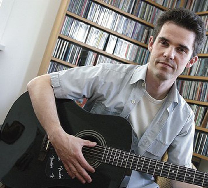 Frambjóðandanum Skúla Helgasyni er margt til lista lagt.