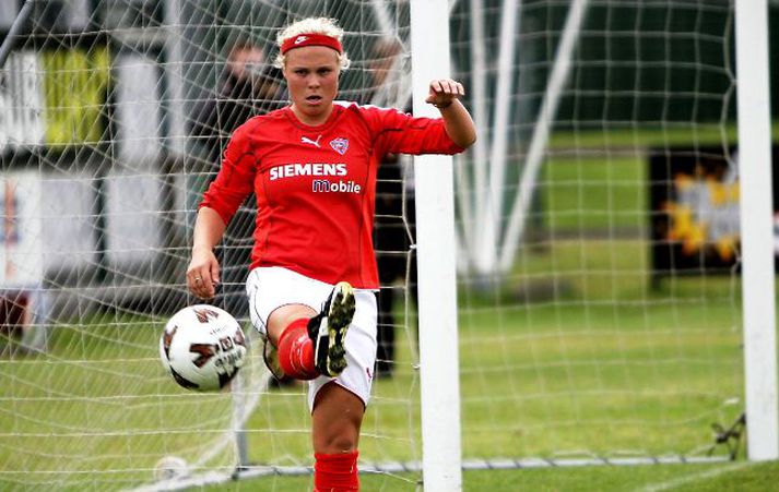 Rakel Logadóttir skoraði mark Íslands í leiknum