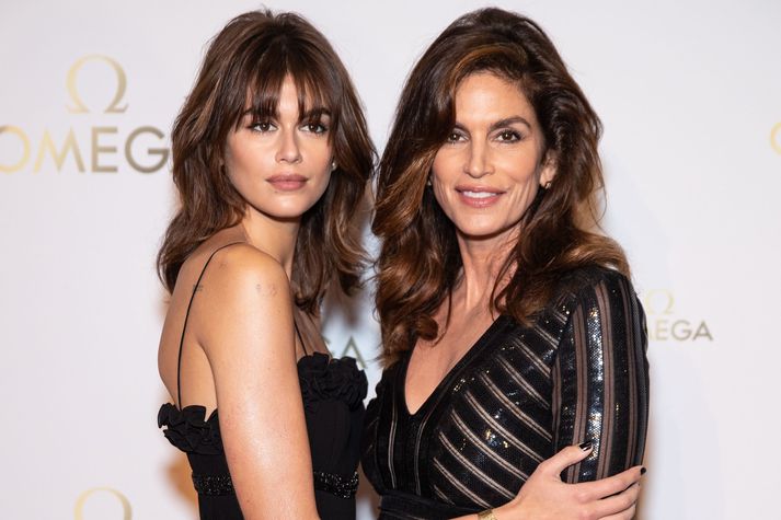 Mæðgurnar Kaia Gerber og Cindy Crawford eru báðar ofurfyrirsætur og voru í sömu sýningunni.