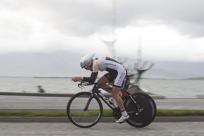 "Einu sinni þekkti ég alla á racer og í spandexi. Nú er þetta orðinn svo mikill fjöldi," segir Albert en ýmsar hjólreiðakeppnir eiga vinsældum að fagna. Þessi mynd er frá Alvogen Midnight Timetrial keppninni árið 2014.
