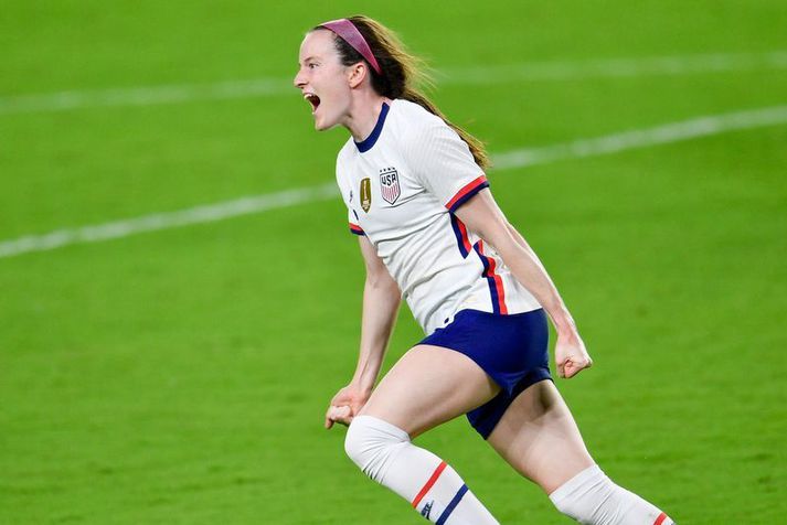 Rose Lavelle fagnar marki með bandaríska landsliðinu á SheBelieves Cup á dögunum.