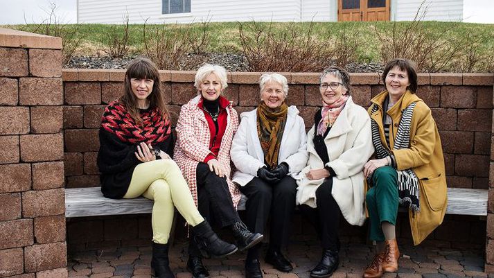 Arna Kristín Einarsdóttir, Ragnheiður Steindórsdóttir, Margrét Guðmundsdóttir, Helga E. Jónsdóttir og Steinunn Jóhannesdóttir.