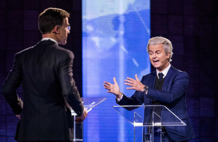 Keppinautarnir Mark Rutte forsætisráðherra og Geert Wilders mættust í sjónvarpskappræðum á mánudagskvöld.
Fréttablaðið/EPA