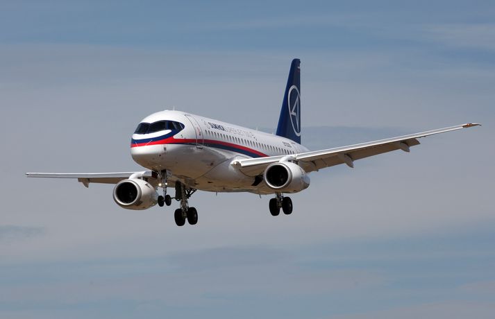 Vél af gerðinni Sukhoi Superjet 100.