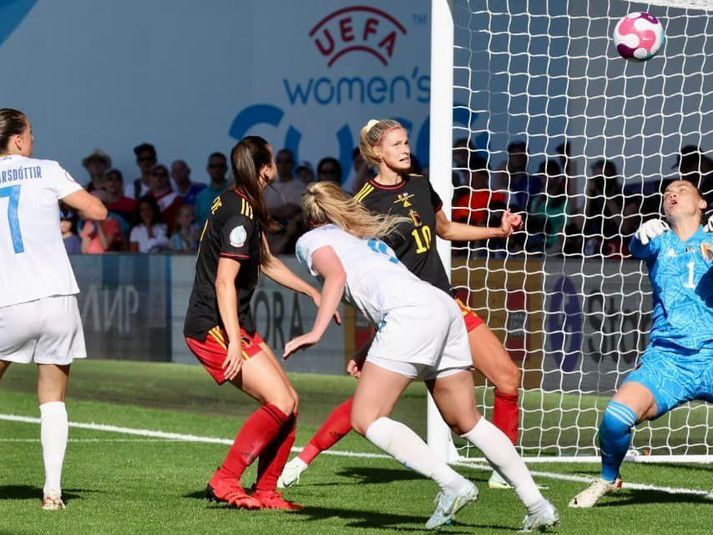 Berglind Björg Þorvaldsdóttir skoraði mark Íslands í leiknum.