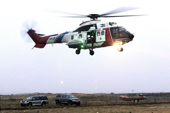 Tf-líf Þurfti frá að hverfa.