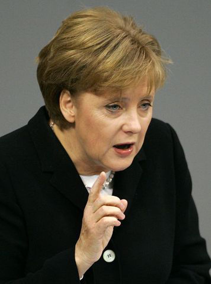 Merkel boðar bjartsýni. Kanslarinn lagði áherslu á tækifærin sem fælust í hinu nýja stjórnarsamstarfi stóru flokkanna.