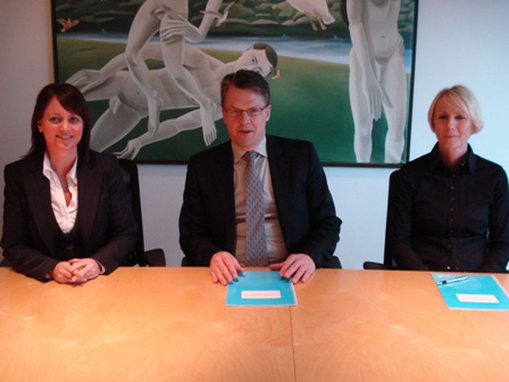 Elín Rós Sveinsdóttir, forstöðumaður fyrirtækjasviðs hjá Símanum, Þórður Friðjónsson, forstjóri Kauphallarinnar og Ellen Ólafsdóttir, viðskiptastjóri hjá Símanum.