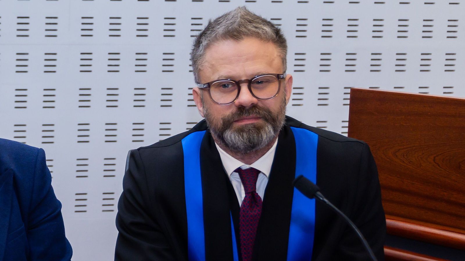 Baðst af­sökunar á miður fal­legum orðum í garð annarra verj­enda
