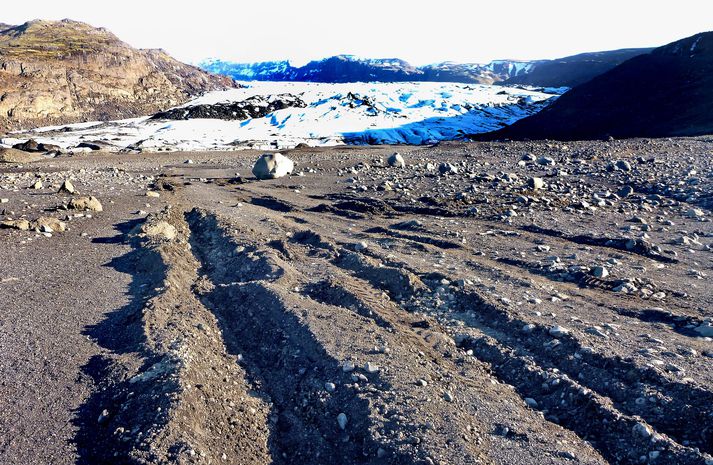 Veruleg hætta stafar af lofttegundum við sporð Sólheimajökuls.