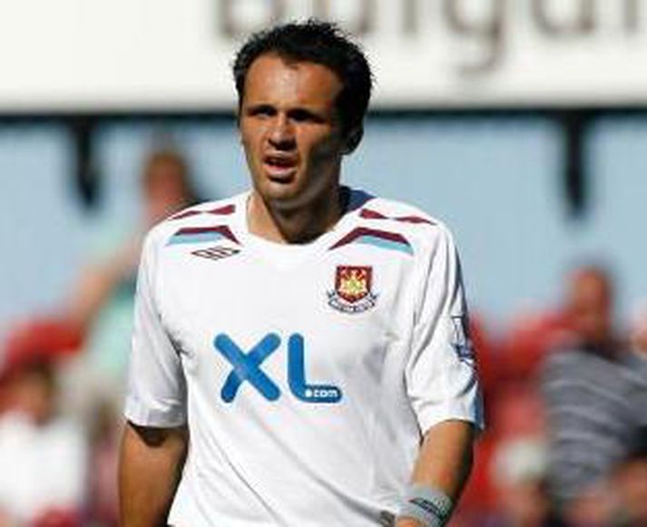 Matthew Etherington.