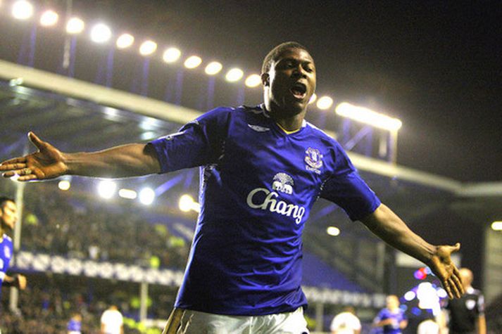 Yakubu fagnar einu þriggja marka sinna gegn Everton um helgina.