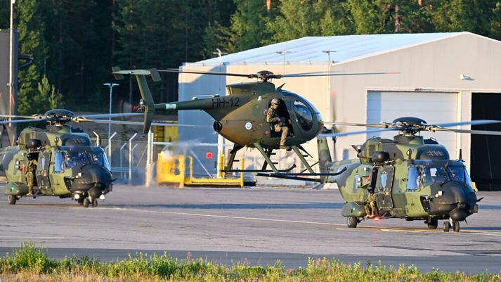 Finnskar herþyrlur á Vantaa-flugvelli í Helsinki. Myndin er úr safni.