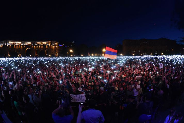 Þúsundir mótmælenda hafa safnast saman dag eftir dag í höfuðborginni Yerevan.