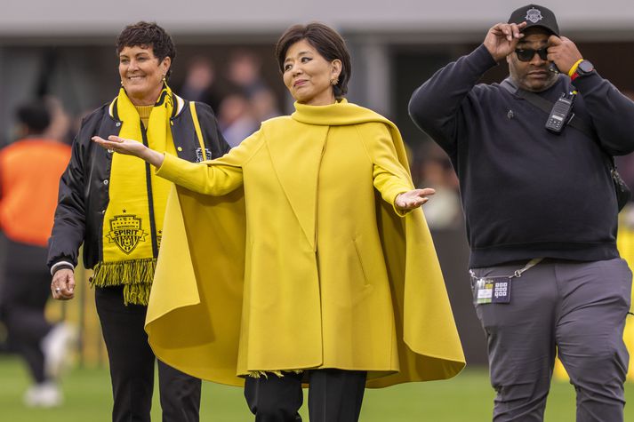 Michele Kang hefur dælt peningum inn í kvennaíþróttir og hefur verið lýst sem „fyrsta auðkýfingi kvennaknattspyrnunnar“.