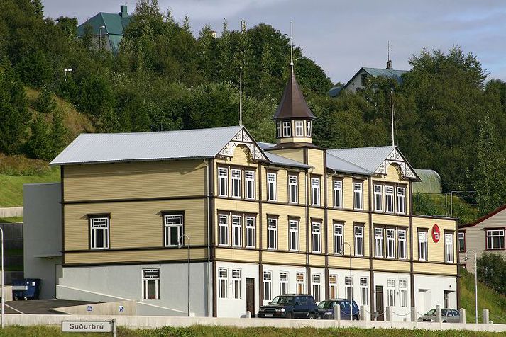 Leiklistarsamband Íslands hvetur bæjarráð Akureyrar til að standa vörð um atvinnuleikhús á
Akureyri.