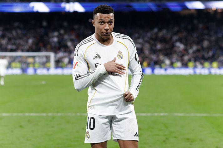 Kylian Mbappé og félagar hans í Real Madrid mæta Benfica í kvöld