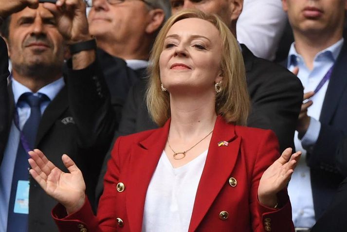 Liz Truss á úrslitaleik Englands og Þýskalands á EM í sumar.