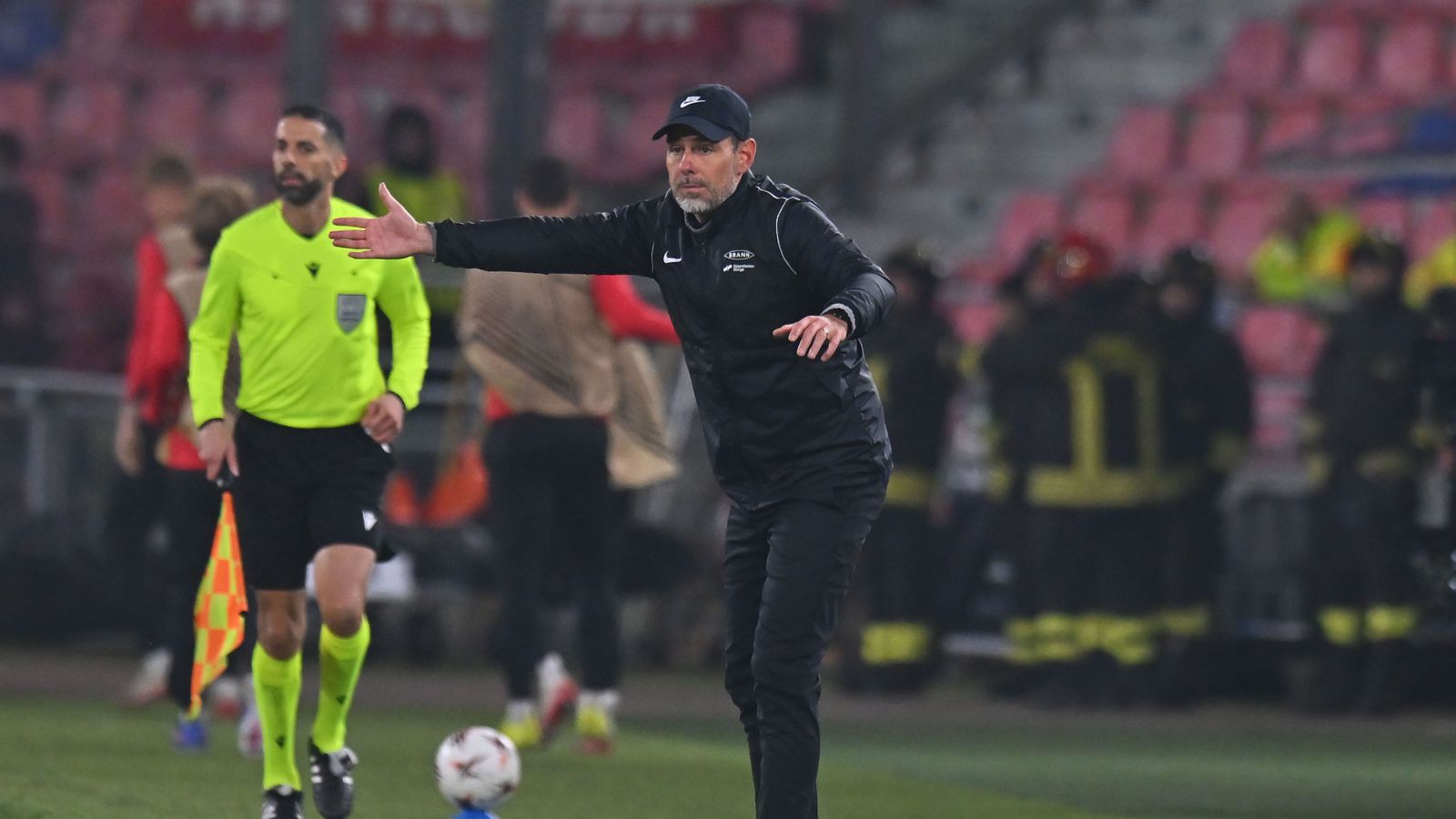 Gaf Brann-liðinu hans Freys fall­ein­kunn: „Átakan­lega slakt“