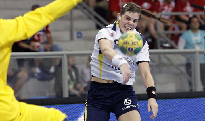 Stella Sigurðardóttir í leiknum gegn Kína.