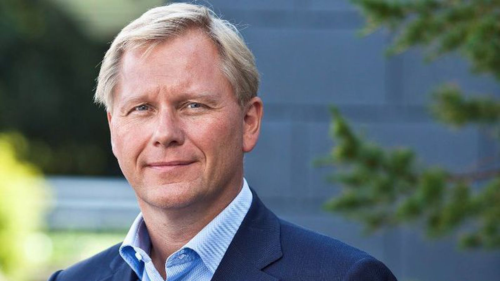 Ari hlær að gagn­rýni á mynd­bandið