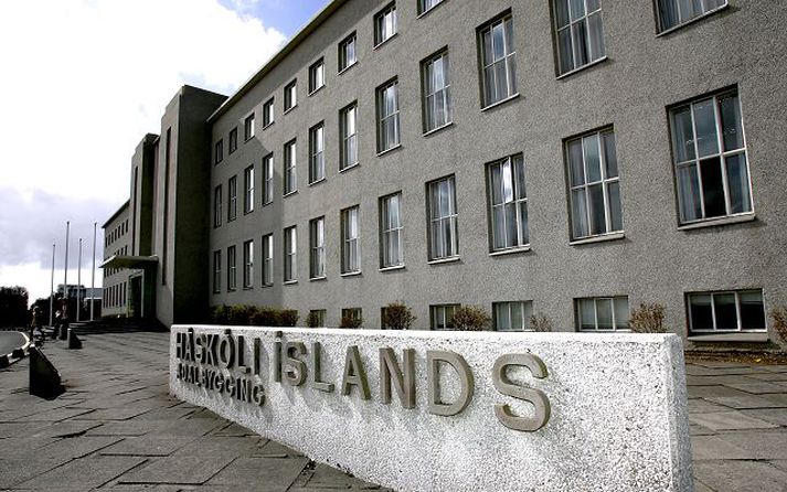 Háskóli Íslands verður hugsanlega án nettengingar við útlönd í tíu daga á meðan viðgerðir á sæstreng standa yfir.