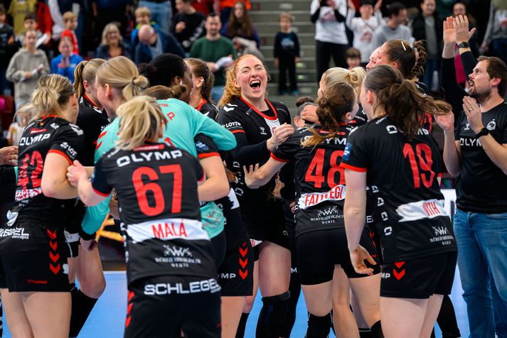 Leikmenn Ludwigsburg fagna sigri á Vipers Kristiansand en nú eru bæði félögin farin á hausinn.