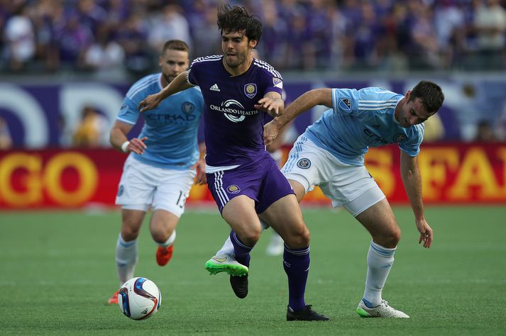 Kaká lék sér að leikmönnm New York City FC í gærkvöldi.