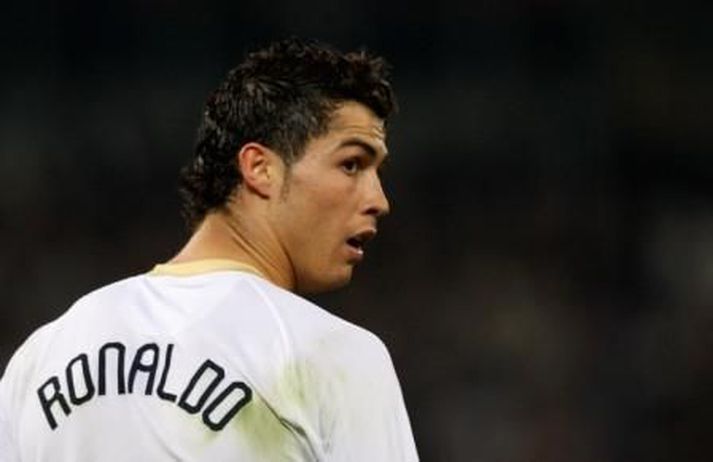 Cristiano Ronaldo verður best launaði leikmaður ensku úrvalsdeildarinnar.