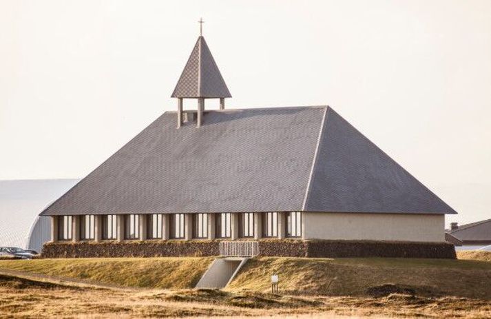 Þorlákskirkja í Þorlákshöfn, sem fagnar 40 ára afmæli um þessar mundir.   