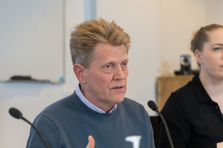 Már Kristjánsson er yfirlæknir smitsjúkdómadeildar Landspítalans. Hann segir veiruna hafa komið upp á versta tíma, þegar Kínverjar fögnuðu nýja árinu og lögðust í ferðalög.