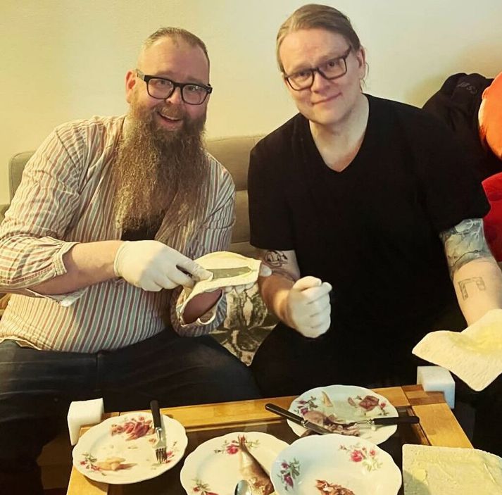 Snæbjörn og Þráin Árni komust heldur betur í brimsalt og súrt á Akureyri.