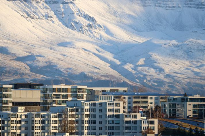 Hiti verður á bilinu tvö til sjö stig í dag.