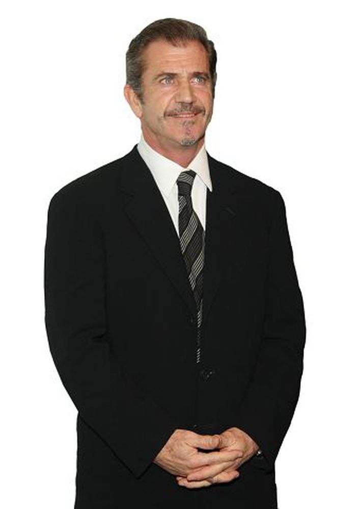 Byssuglaður
Mel Gibson sefur með byssu á nóttunni.