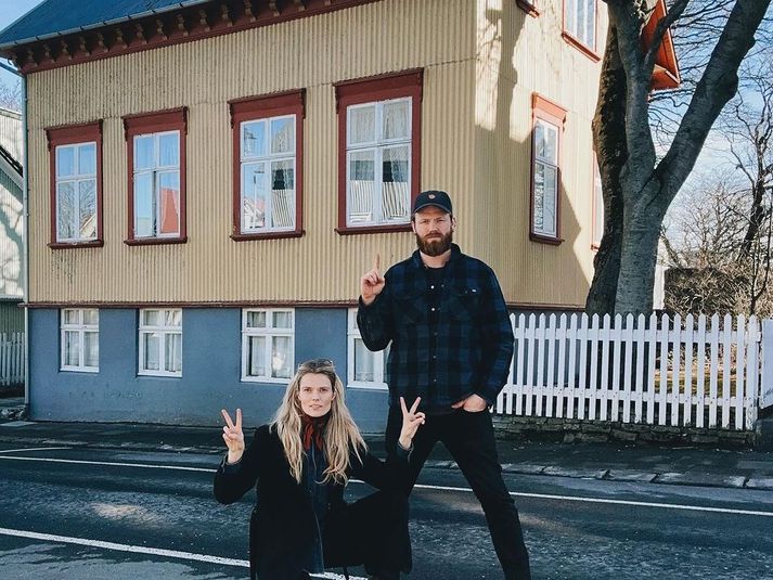 Arnar Dan og Sigga Soffía festu kaup á fallegu timburhúsi í Vestubær Reykjavíkur sem þau ætla að taka í gegn og gera að sínu.