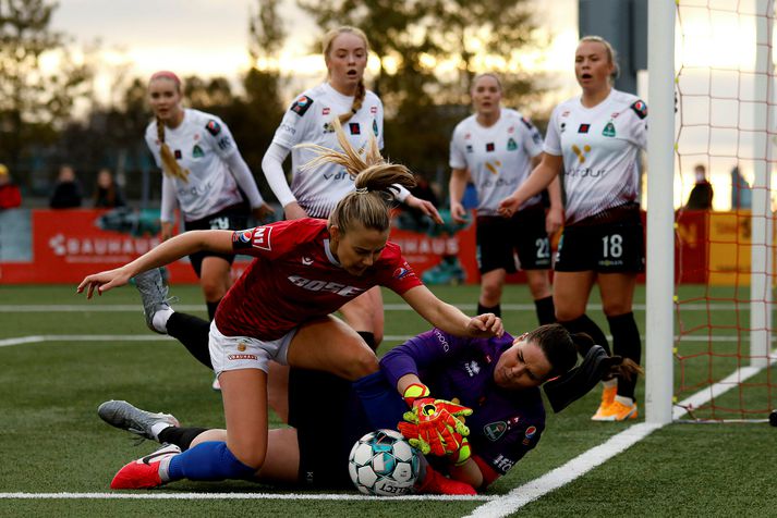 Úr toppslag Breiðabliks og Vals í byrjun þessa mánaðar. Blikar unnu 0-1 sigur og tóku þar með stórt skref í átt að Íslandsmeistaratitlinum.