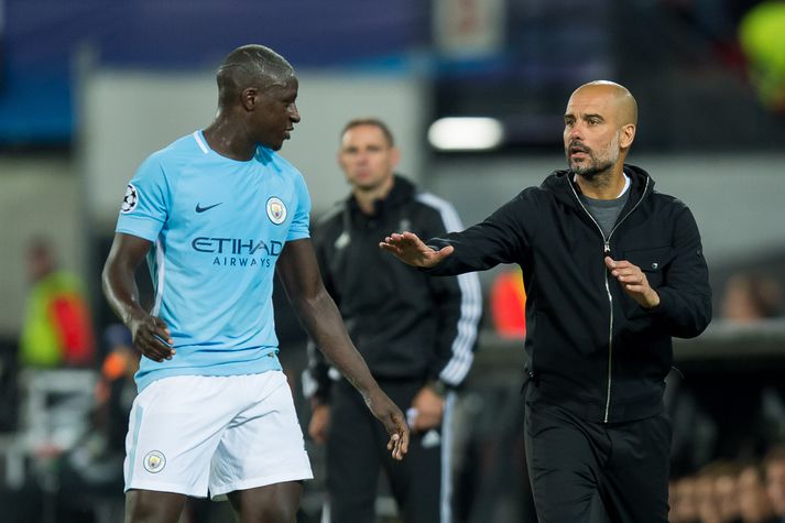 Guardiola og Mendy í leik á síðustu leiktíð.
