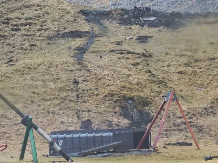 Undirstaðan hefur líklega gefið eftir.