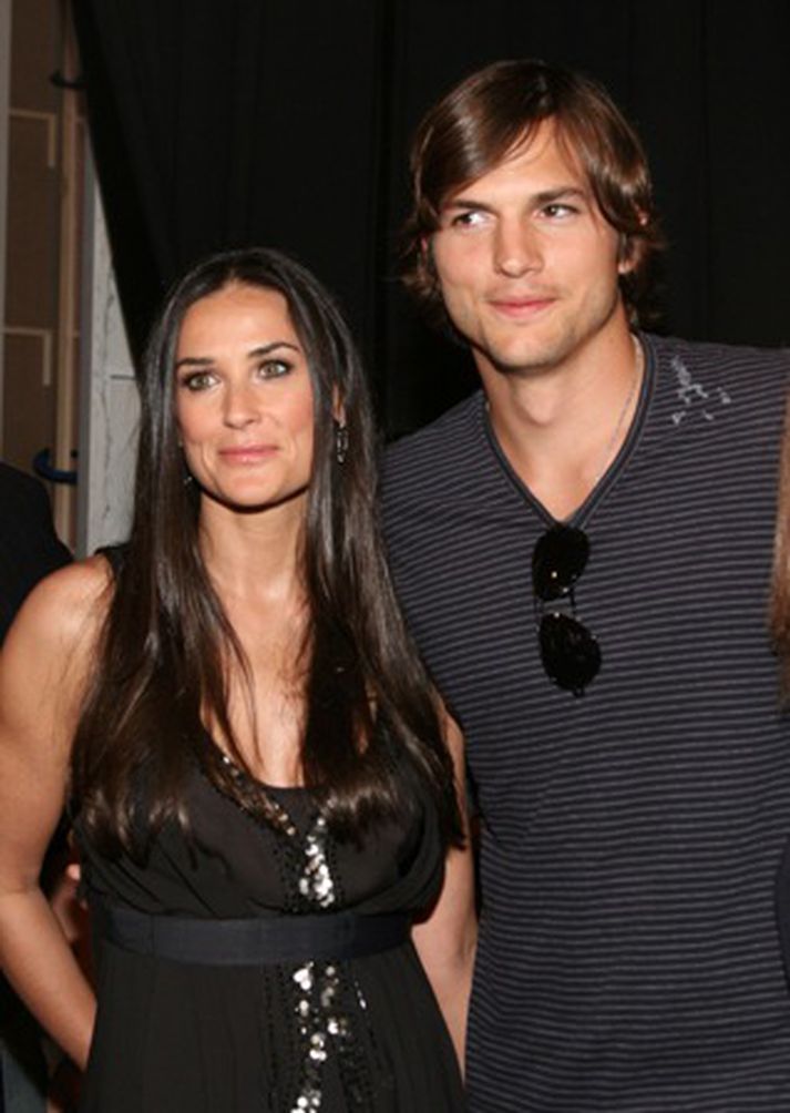 Moore hefur gert meira en að yngja upp líkamann. Núverandi eiginmaður hennar, Ashton Kutcher, er ekki nema 28 ára gamall